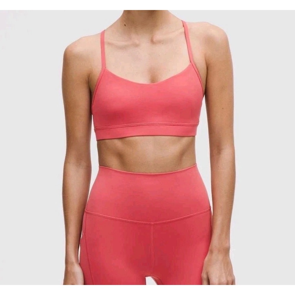 Lululemon NWT Flow Y Nulu Bra / Size 2 / SOLD OUT COLOR!!